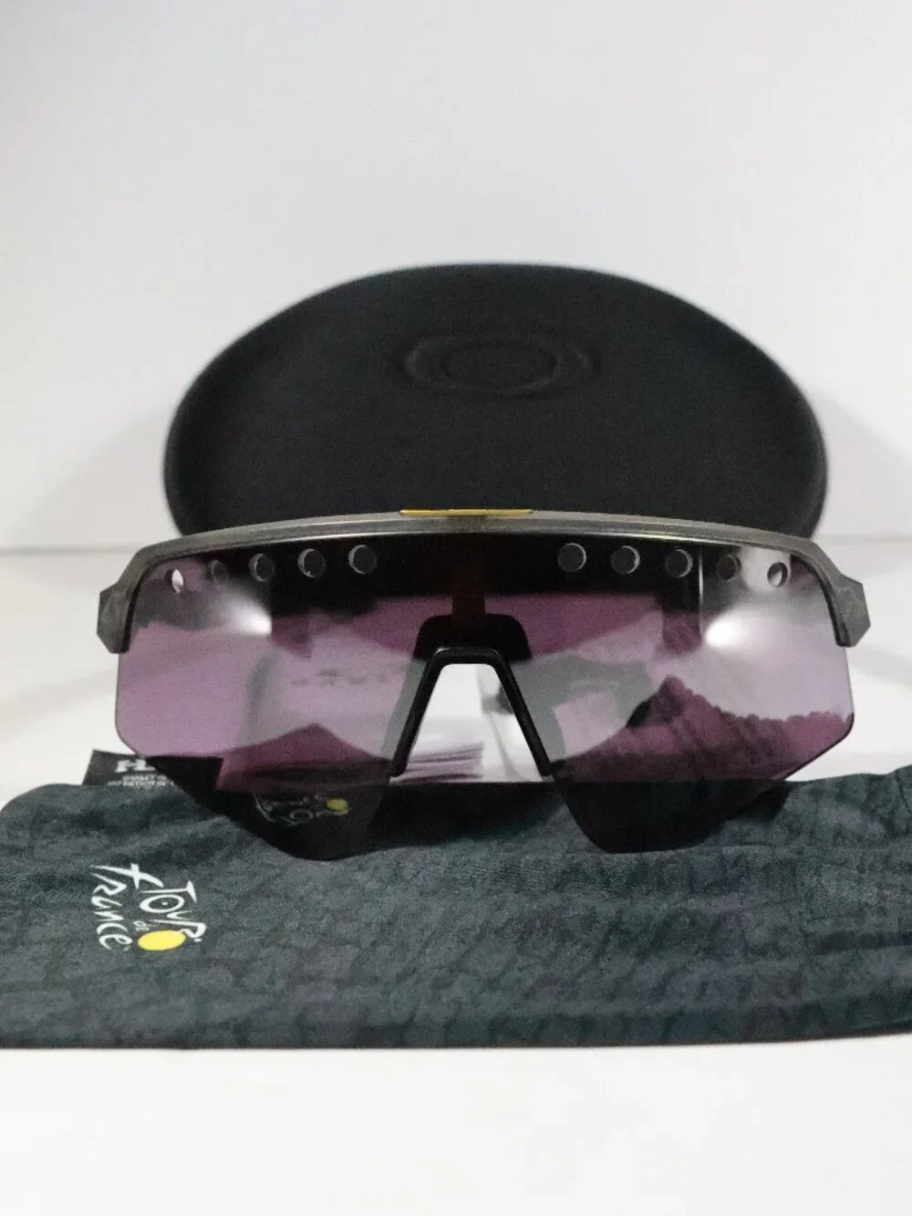 SUTRO LITE SWEEP Prizm Road Black Shield Men's Sunglasses OO9465 946532 139